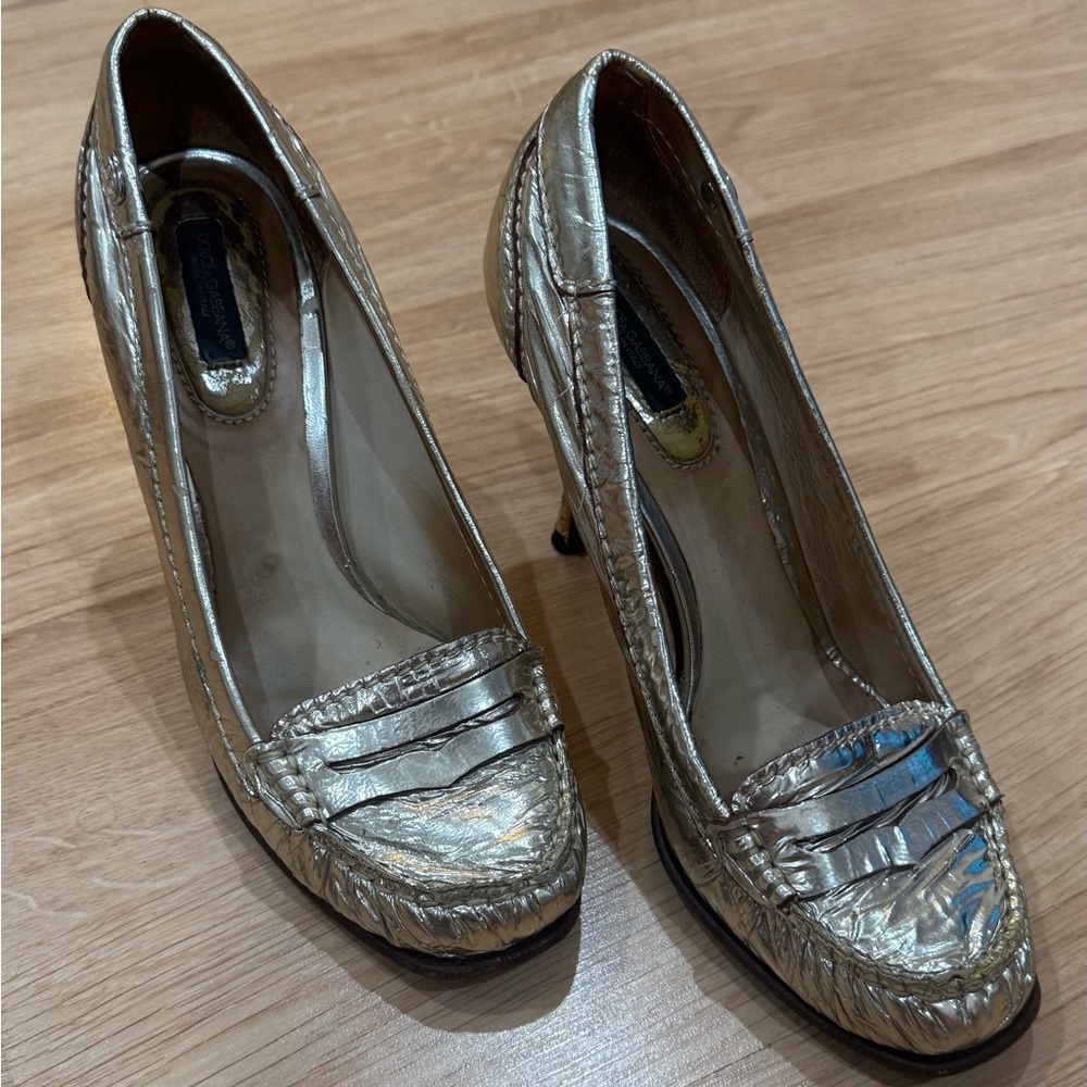Vintage Dolce & Gabbana Gold Patent Leather Heels – Made in Italy – EU 38.5